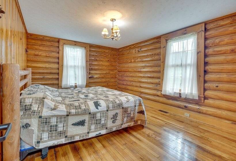 Rustic Wellston Cabin W/ Pond & Atv Trail Access!