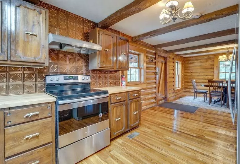 Rustic Wellston Cabin W/ Pond & Atv Trail Access!