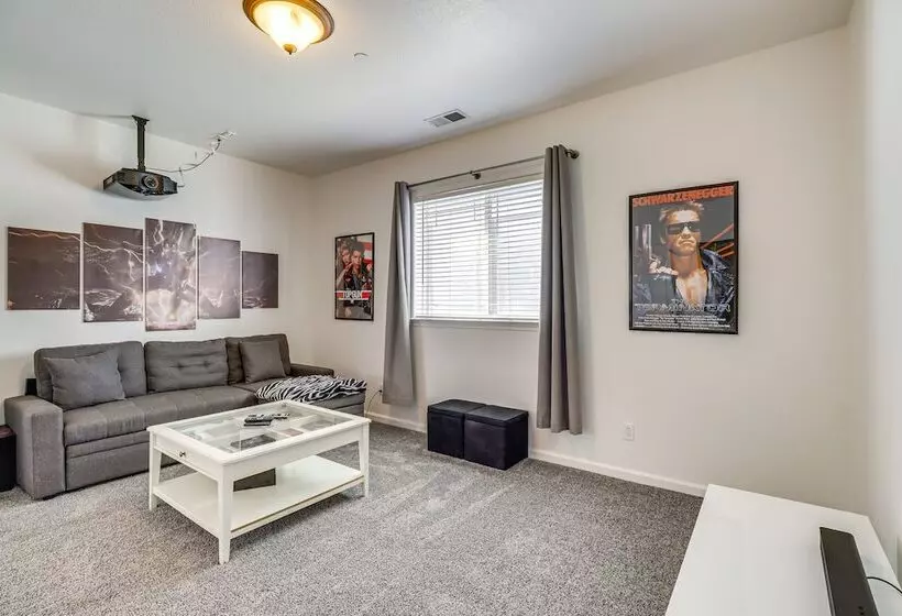Sparks Home W/ Lake Access, 5 Mi To Downtown Reno!