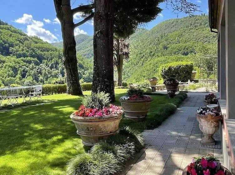 簡易ホテル Burlamacchi Villas