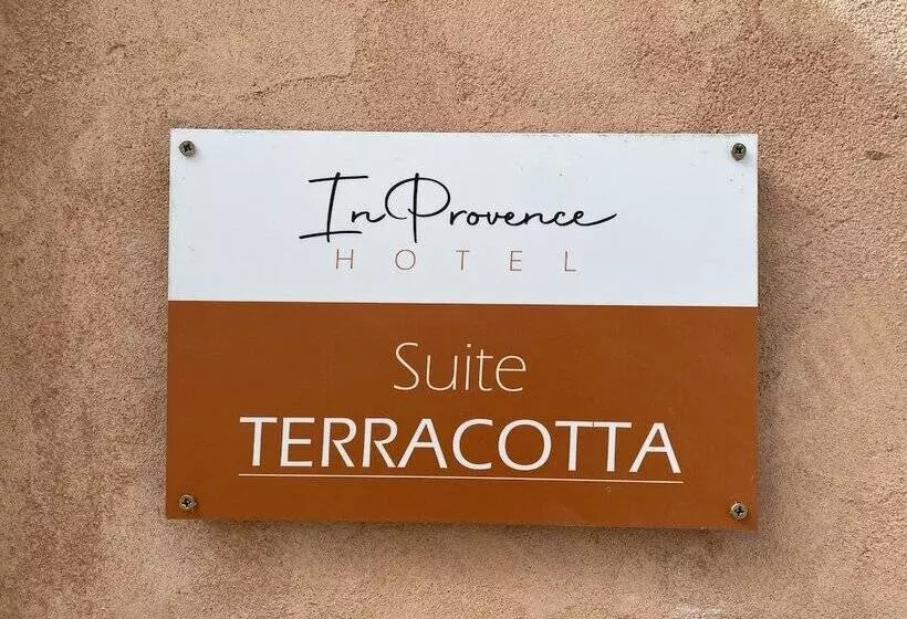 ホテル In Provence Hôtel