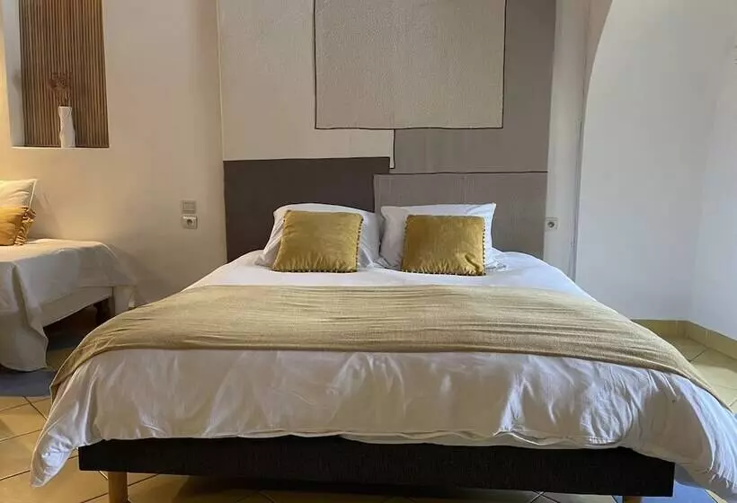 ホテル In Provence Hôtel