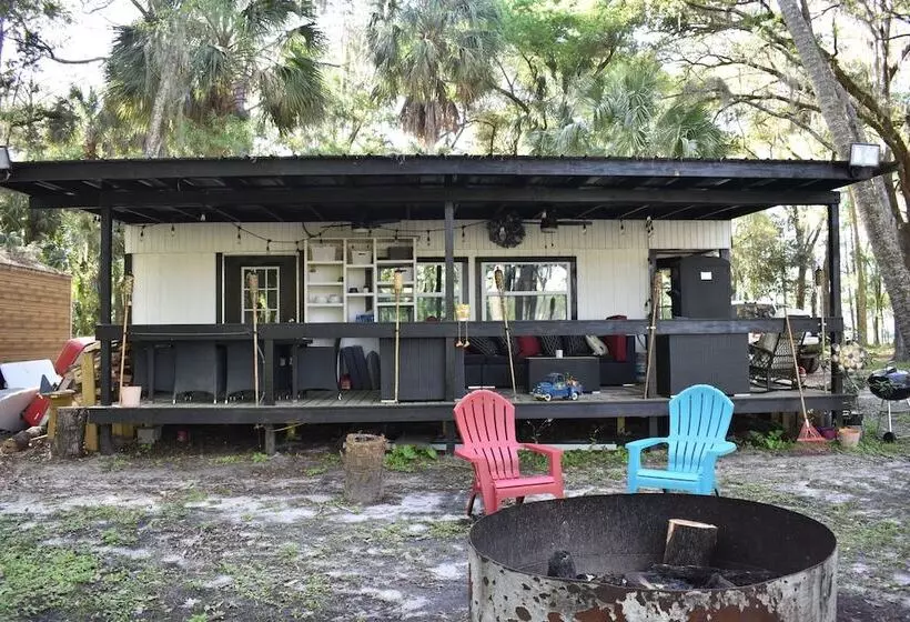 Hotelli Rainbow Ranch Cabins