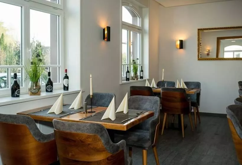 Hotelli Roca Restaurant Und