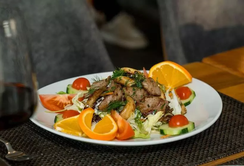 Hotelli Roca Restaurant Und