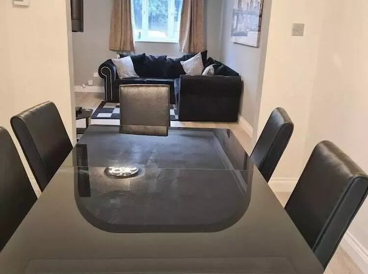 Majatalo Angel House