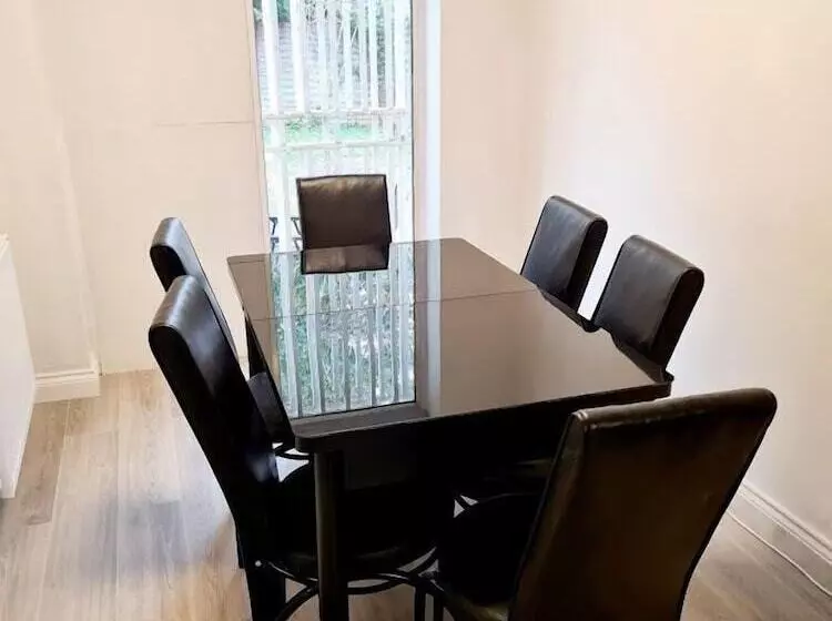 Majatalo Angel House