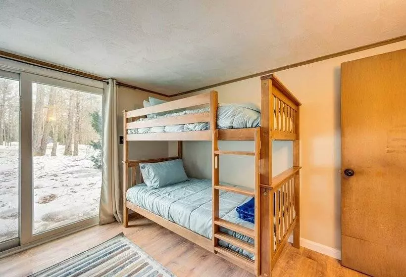 Renovated North Conway Retreat Near Saco River!