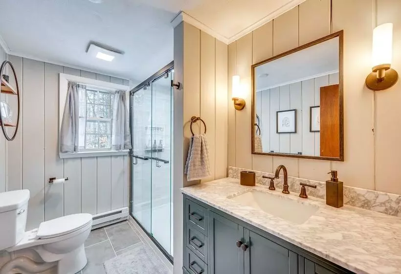 Renovated North Conway Retreat Near Saco River!