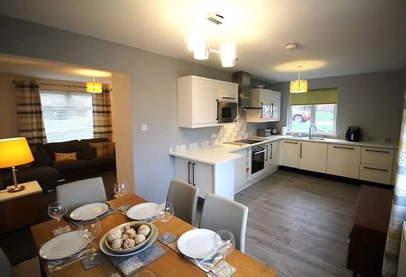 レジデンス 3 Bed House Sleeps 6 Fully Refurbished