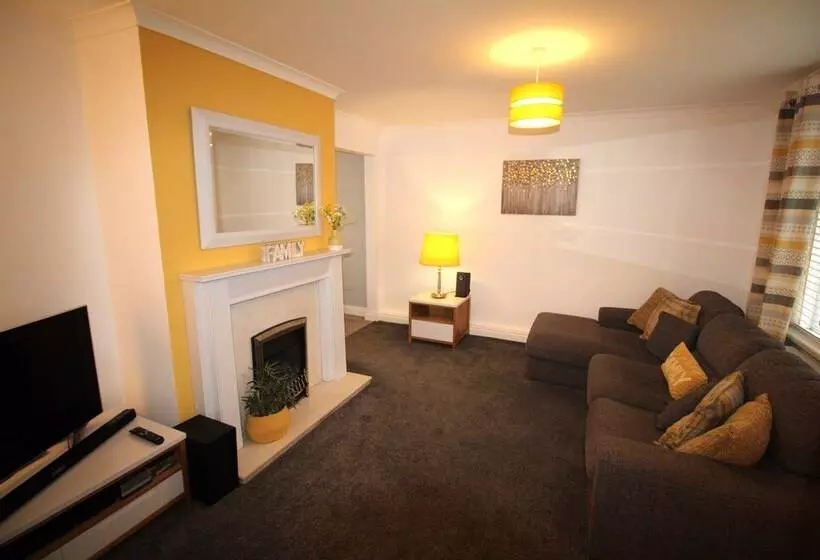 レジデンス 3 Bed House Sleeps 6 Fully Refurbished