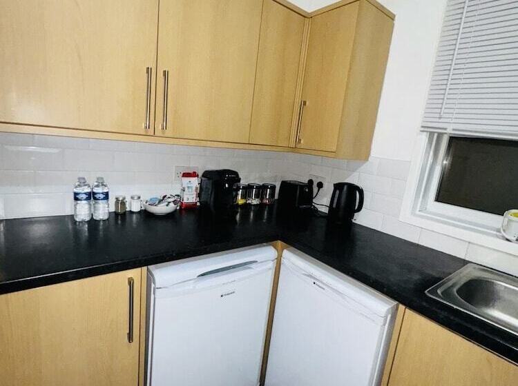 Резиденция 3 Bed House In Portsmouth