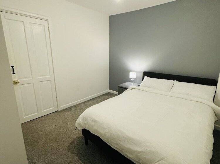 Резиденция 3 Bed House In Portsmouth