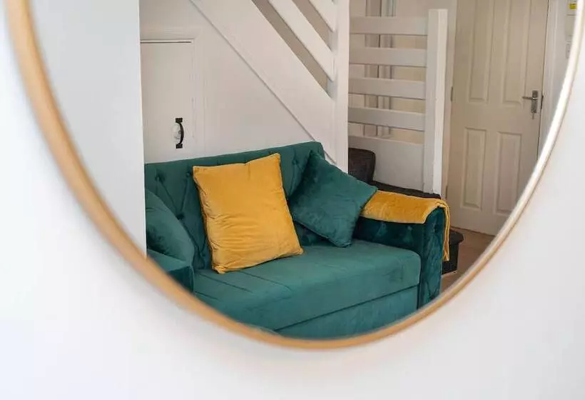 レジデンス Luxurious 2 Bed House   Free Parking