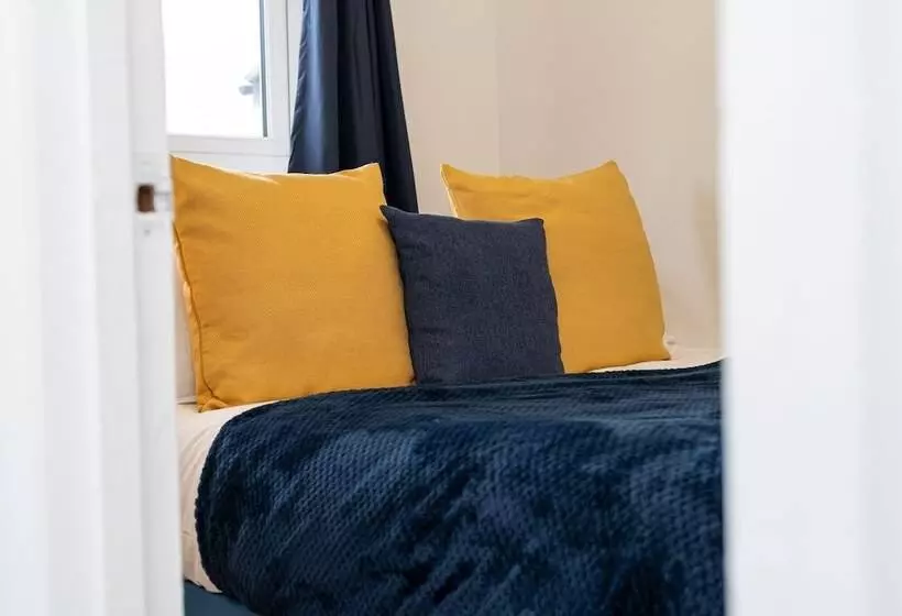 レジデンス Luxurious 2 Bed House   Free Parking