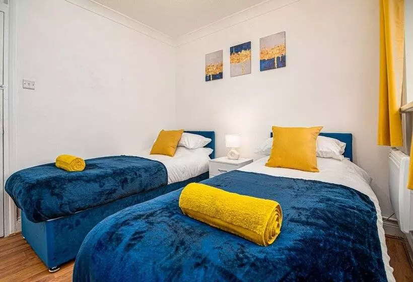 レジデンス Luxurious 2 Bed House   Free Parking