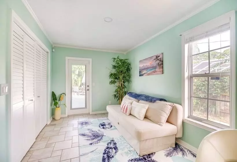 Sebastien Home W/ Pool & Gazebo 8 Mi To Beaches!