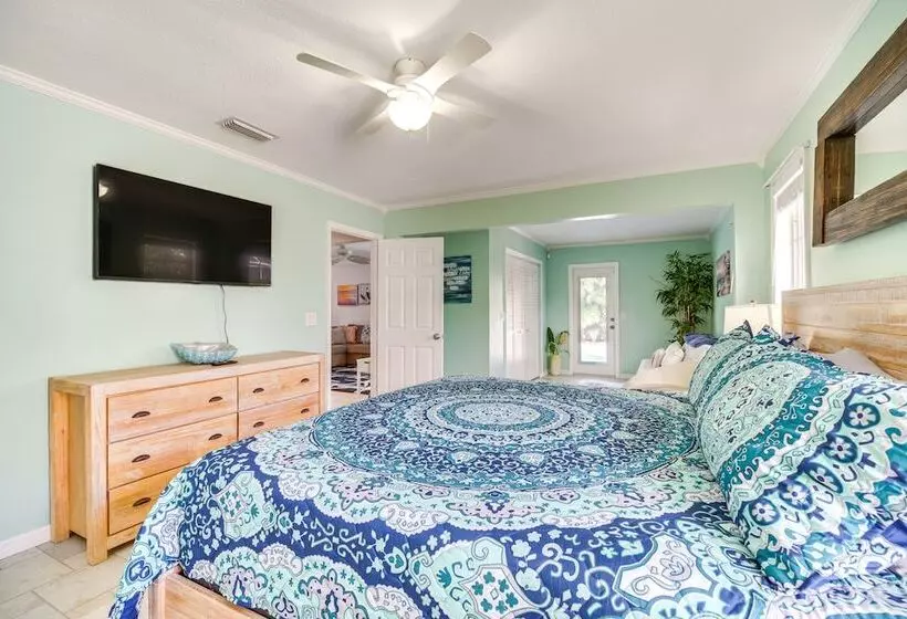 Sebastien Home W/ Pool & Gazebo 8 Mi To Beaches!