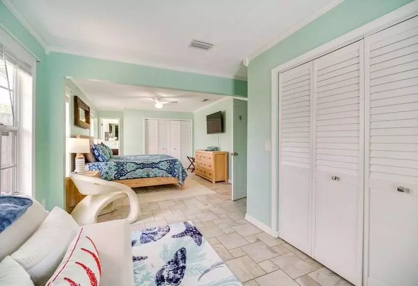 Sebastien Home W/ Pool & Gazebo 8 Mi To Beaches!