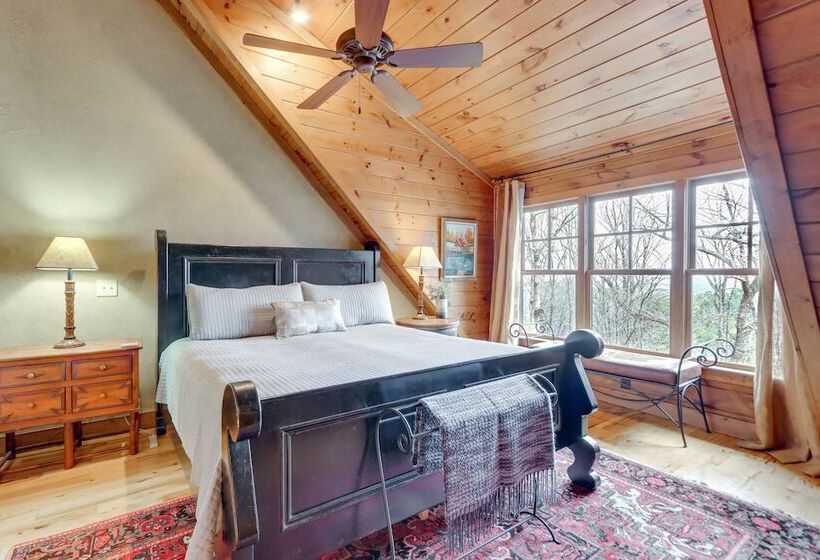 Stunning Blue Ridge Home W/ Hot Tub & Views!