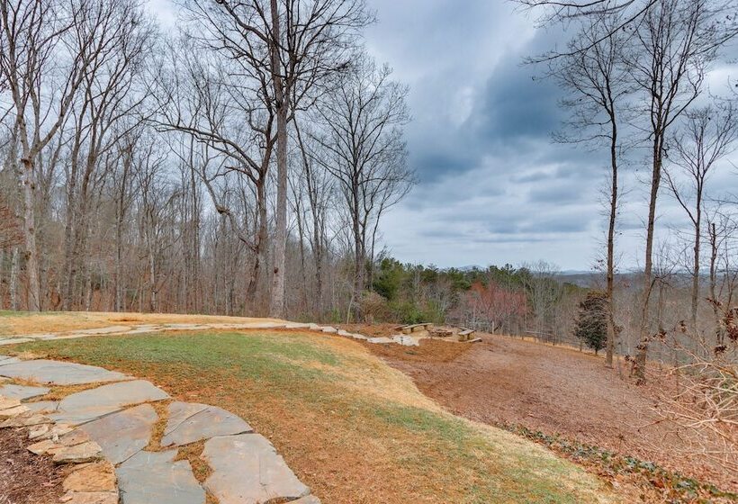 Stunning Blue Ridge Home W/ Hot Tub & Views!