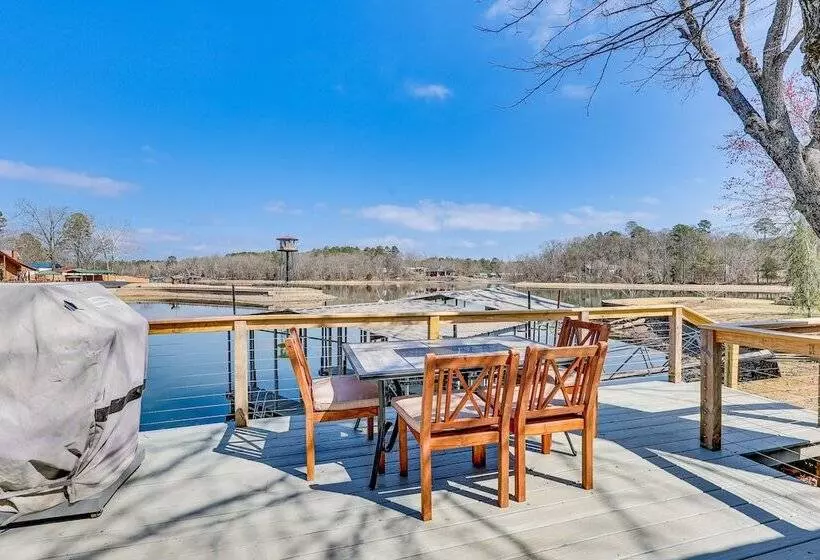 Waterfront Home On Lake Hamilton W/ Dock & 2 Decks