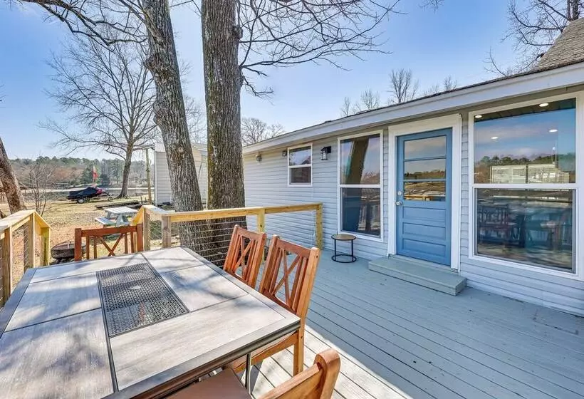 Waterfront Home On Lake Hamilton W/ Dock & 2 Decks