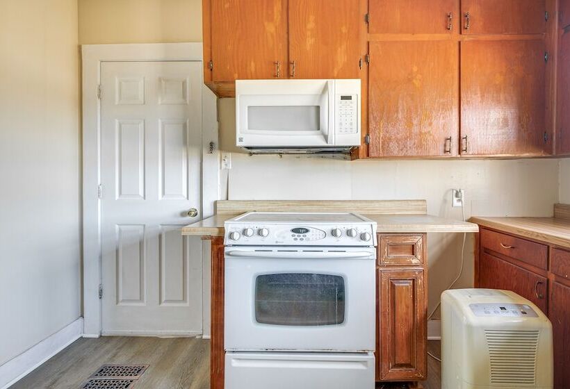 Winchester Home W/ Large Yard: Near Tims Ford Lake