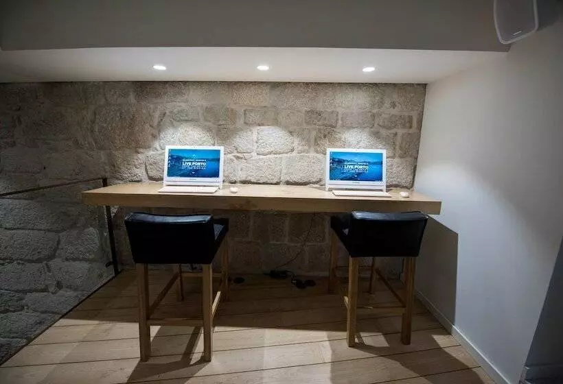 Bluesock Hostels Porto