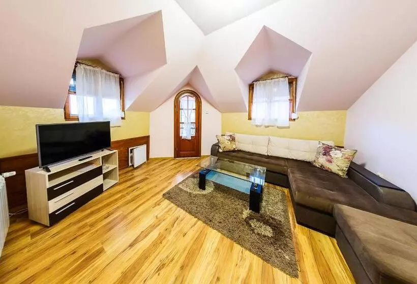 Family Hotel Ogi