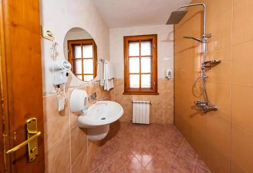 Family Hotel Ogi