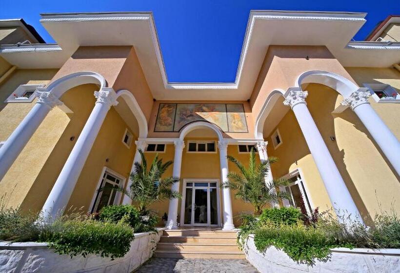 酒店 бутиков хотел History