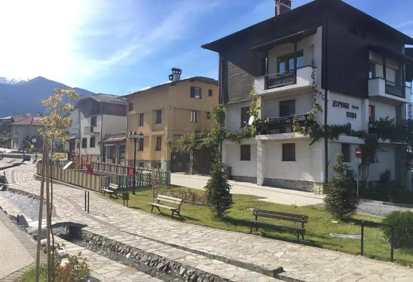 Hotelli Durchova Kashta Family