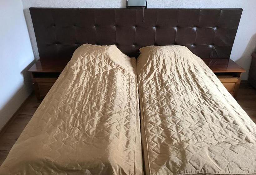 فندق Durchova Kashta Family