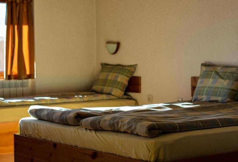 فندق Durchova Kashta Family