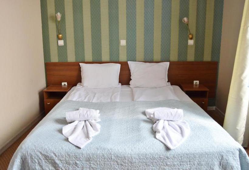 בית מלון כפרי St. George Pobedonosets