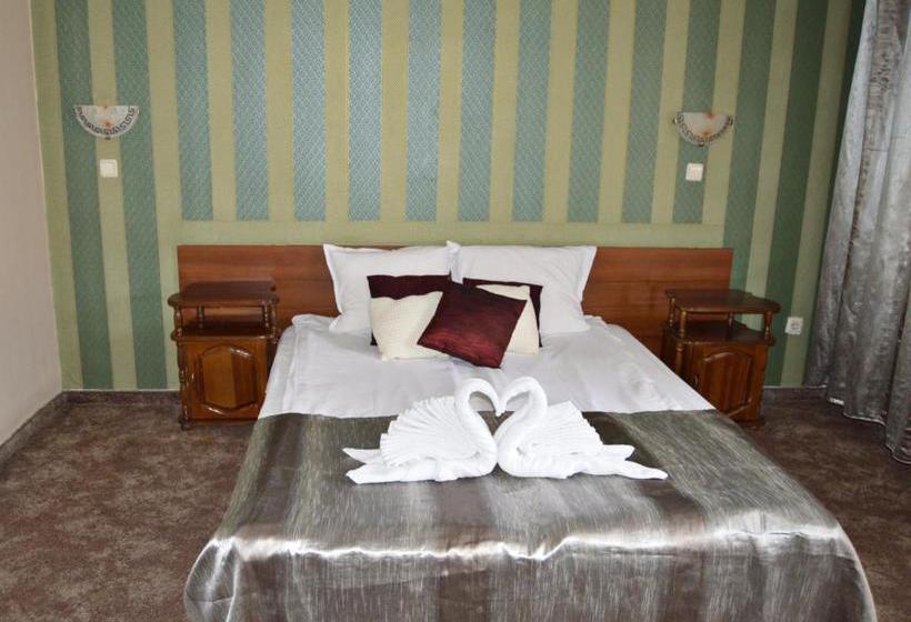 בית מלון כפרי St. George Pobedonosets