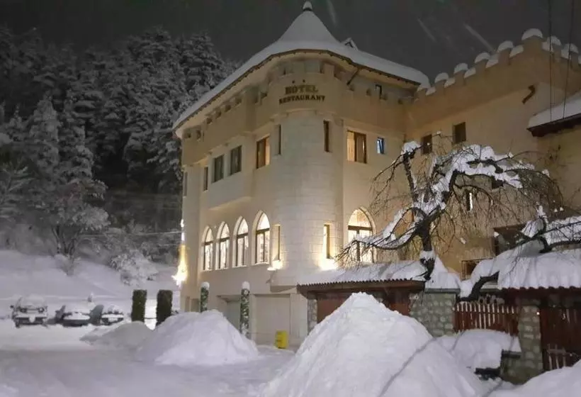 ホテル The Castle