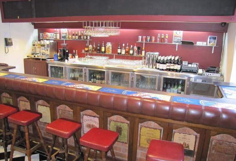 汽车旅馆  Bay & Basin