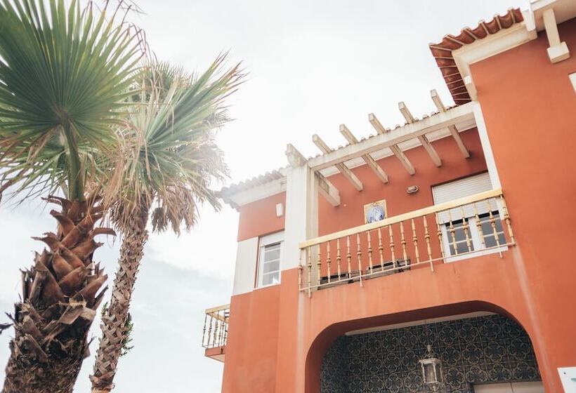 بنسيون Green Coast Surf House