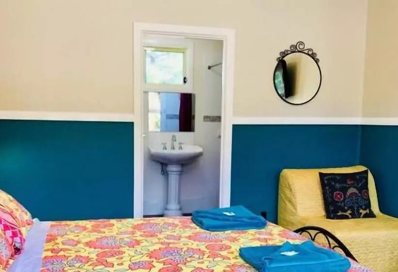 The Lady Jane Motel