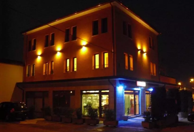تختخواب و صبحانه Alloggi Laguna