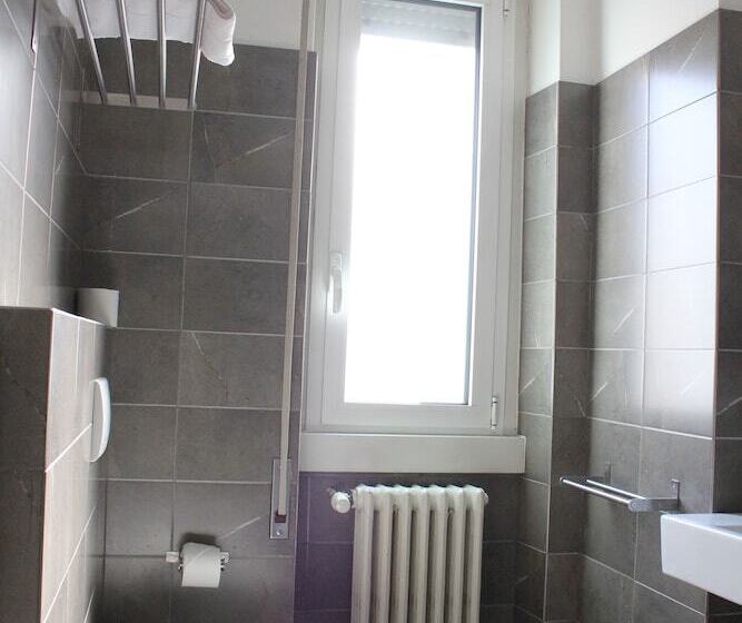 تختخواب و صبحانه Solosonno