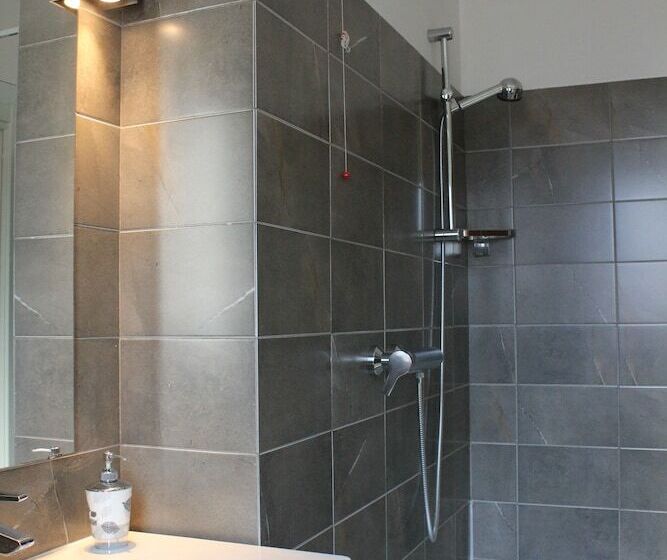 تختخواب و صبحانه Solosonno