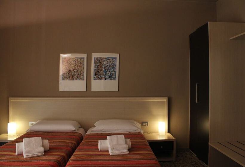 تختخواب و صبحانه Solosonno