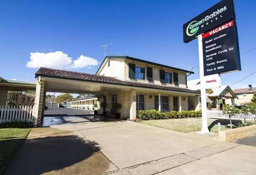 Green Gables Motel