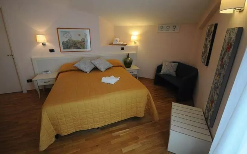Hotelli Albergo Ristorante Siro