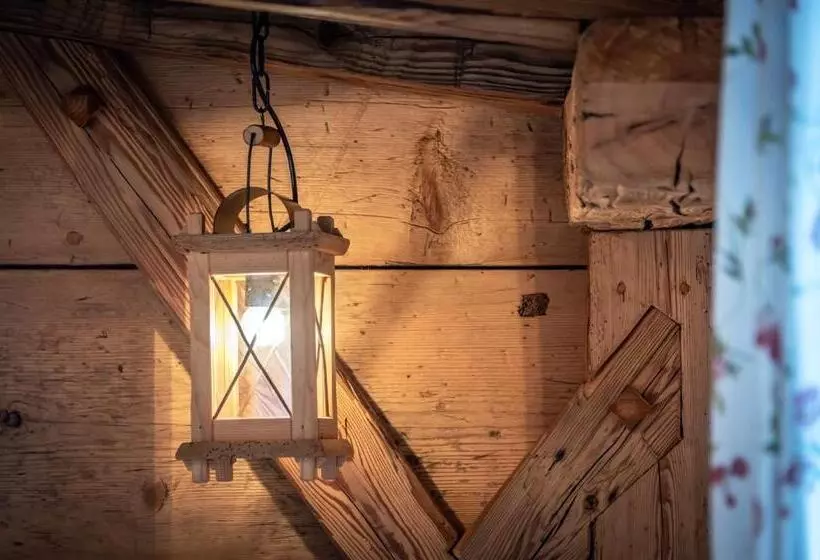 ホテル Chalets Almdorf Haidenberg