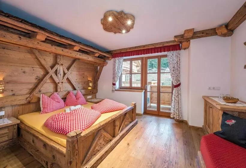 ホテル Chalets Almdorf Haidenberg