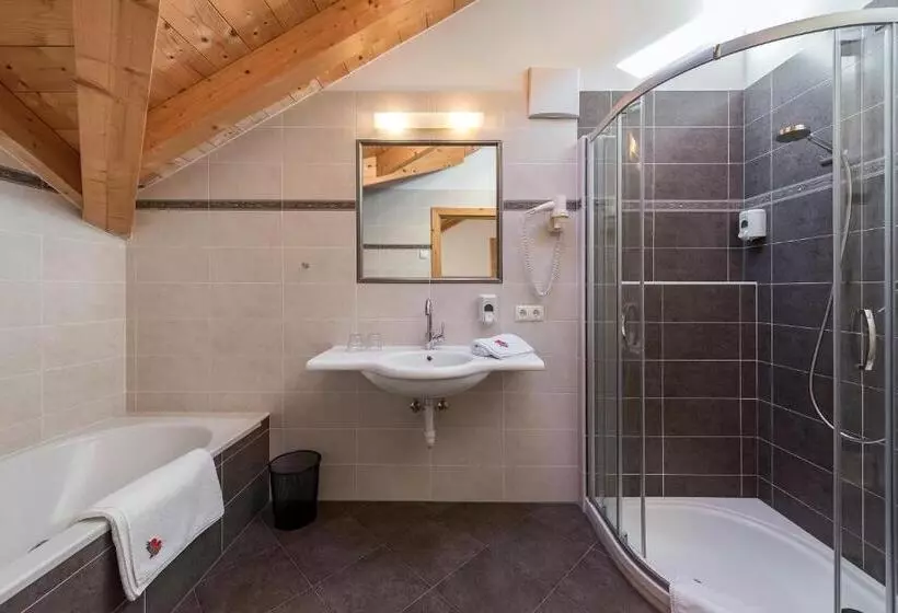 ホテル Chalets Almdorf Haidenberg